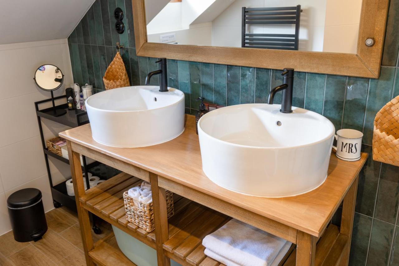 Bohemian Chic 2 Bedroom 2 Bathroom Loft With Hanging Chair Prague Luaran gambar