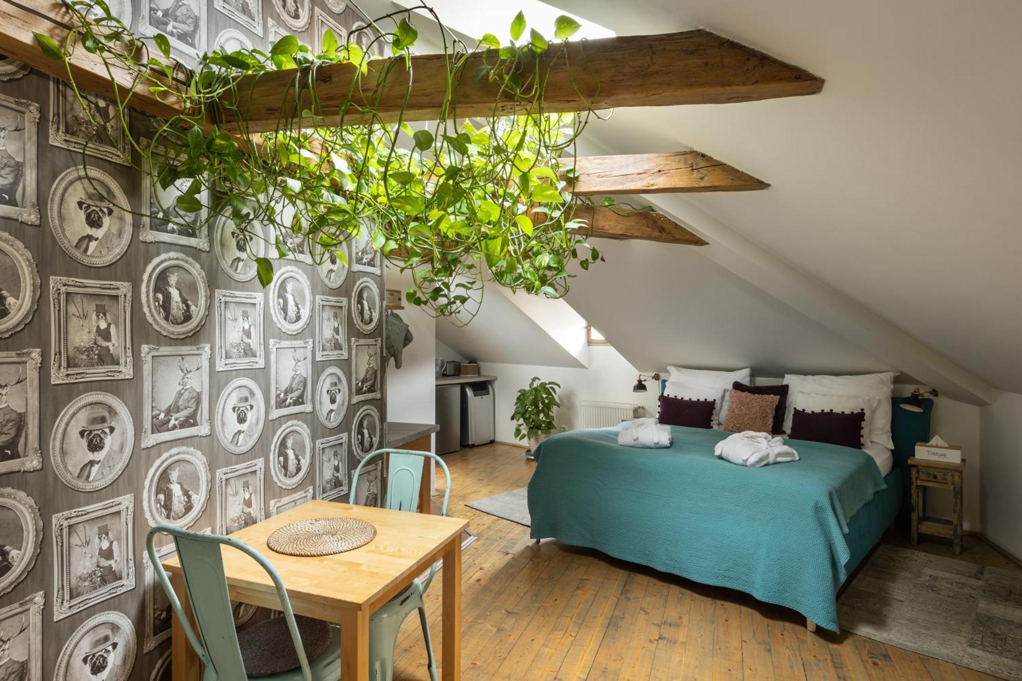 Bohemian Chic 2 Bedroom 2 Bathroom Loft With Hanging Chair Prague Luaran gambar