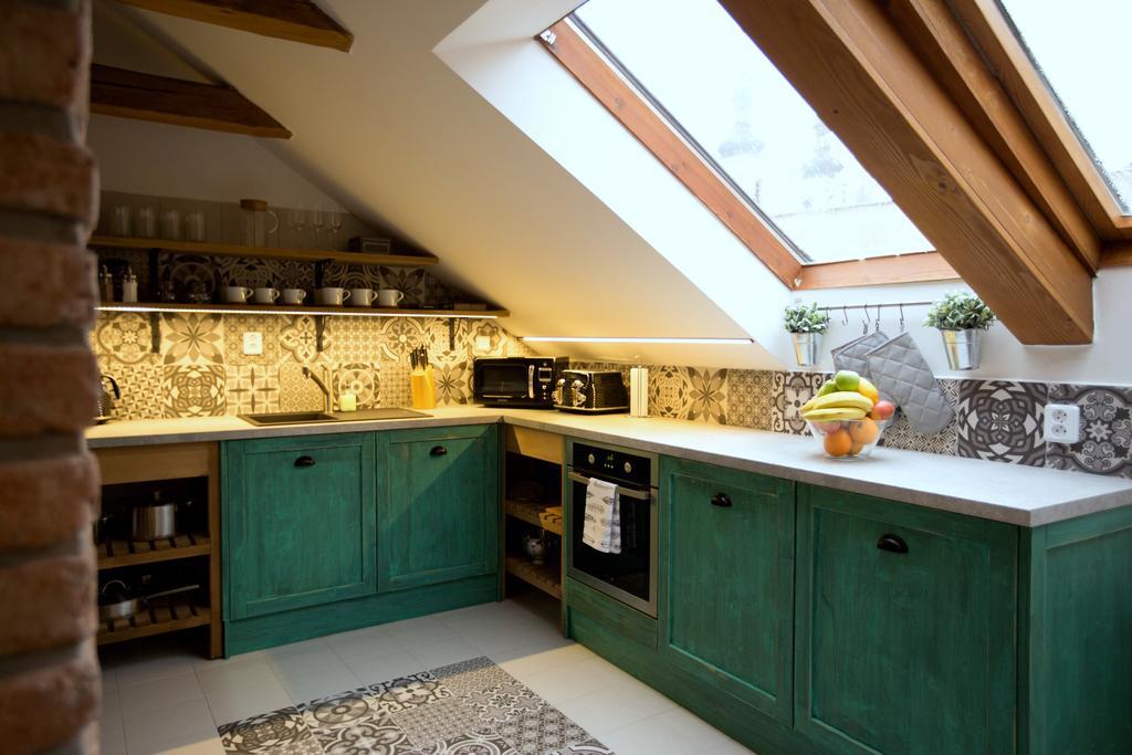 Bohemian Chic 2 Bedroom 2 Bathroom Loft With Hanging Chair Prague Luaran gambar